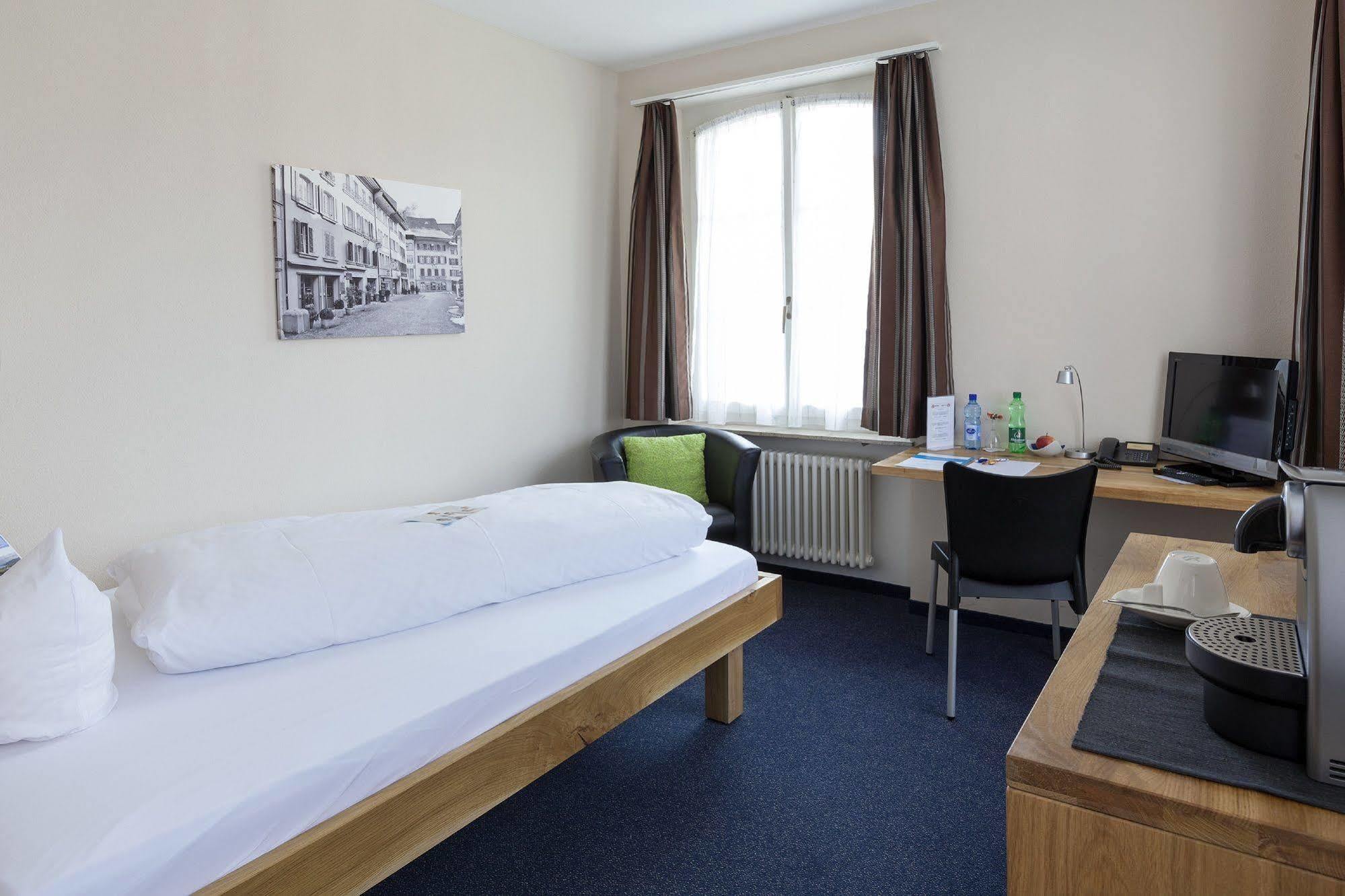 Hotel Lenzburg Exteriör bild